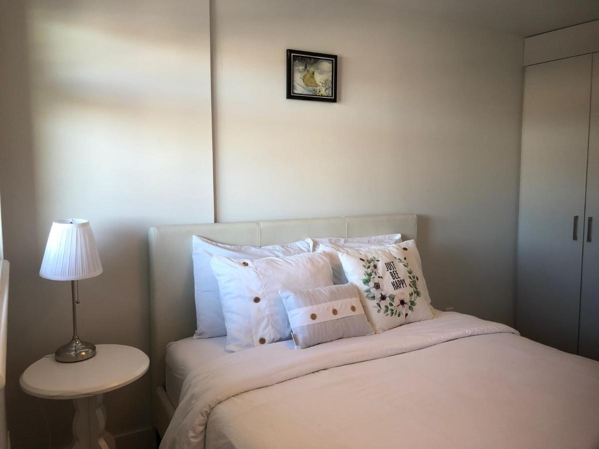 Amicable, Cozy, High Speed Internet, Sleeps 2 Riverview Downtown Apartment Calgary Extérieur photo