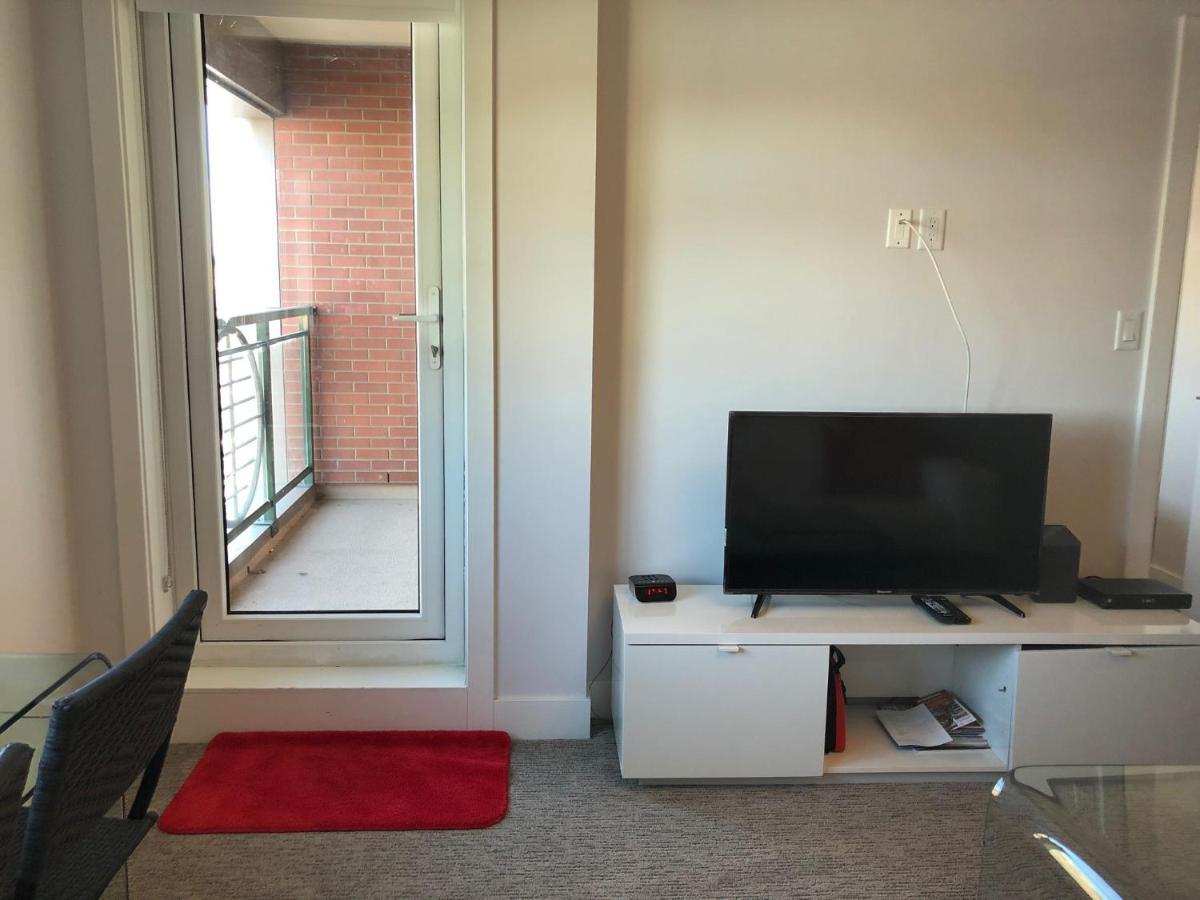 Amicable, Cozy, High Speed Internet, Sleeps 2 Riverview Downtown Apartment Calgary Extérieur photo