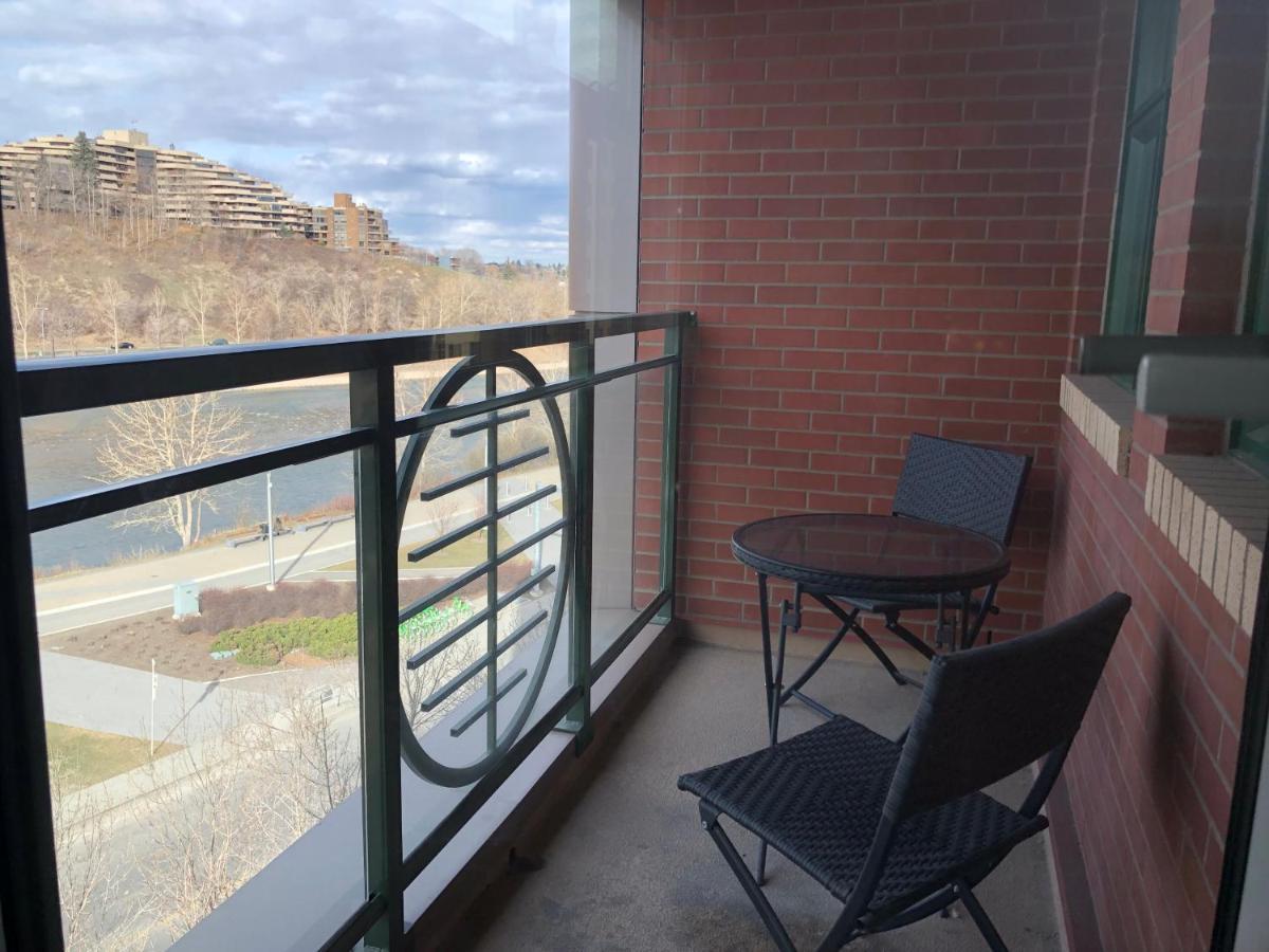 Amicable, Cozy, High Speed Internet, Sleeps 2 Riverview Downtown Apartment Calgary Extérieur photo