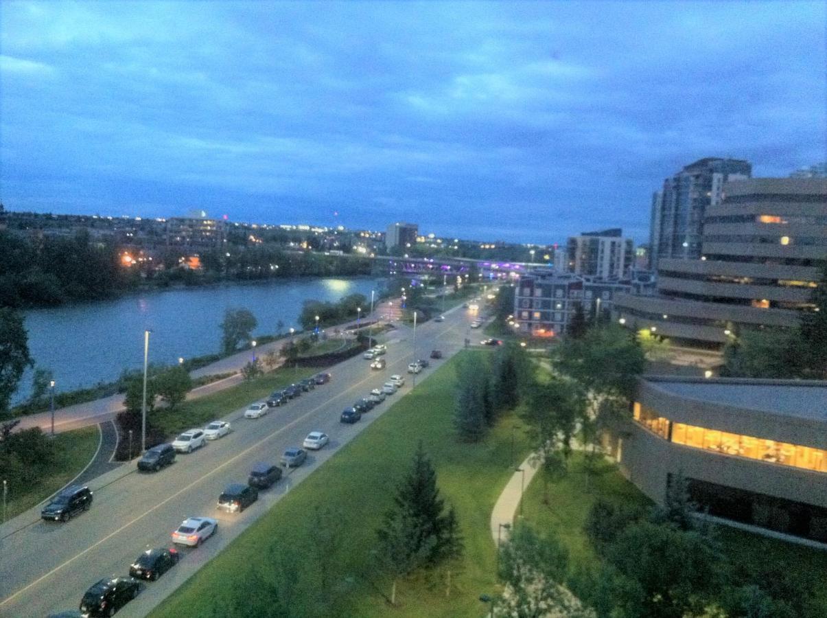 Amicable, Cozy, High Speed Internet, Sleeps 2 Riverview Downtown Apartment Calgary Extérieur photo